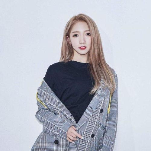 李沁肖战娱乐吃瓜,吃瓜群众热议幕后真相